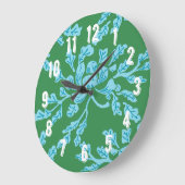 Winding Peony Woodcut in Green and Aqua ラージ壁時計 (傾斜)