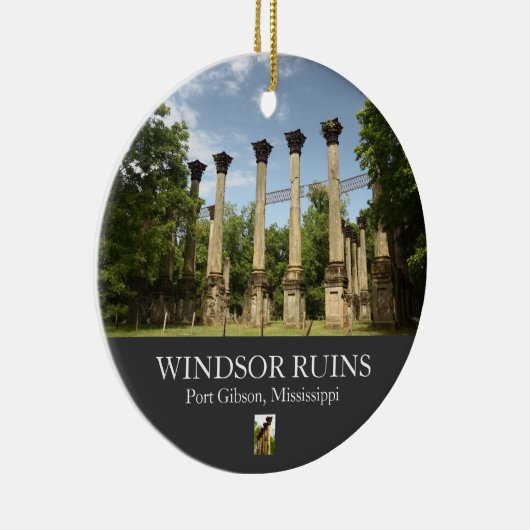 Windsorは概観のクリスマスのオーナメントを台無しにします セラミックオーナメント (右)