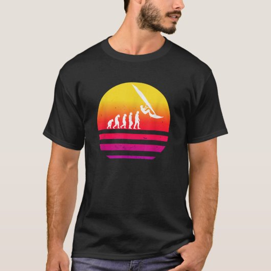 Windsurfer Evolution Vintage Retro Colourful Surfe Tシャツ (正面)
