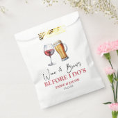 Wine and Brews Before I Do's Rehearsal Dinner フェイバーバッグ (封をした状態)