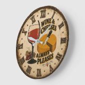 Wine and Cheese Always Pleases Rustic Kitchen ラージ壁時計 (傾斜)