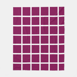 Wine colored square pattern with white borders フリースブランケット