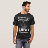 Wine Drinker Djing DJディスクジョッキーDeejay Tシャツ (正面フル)