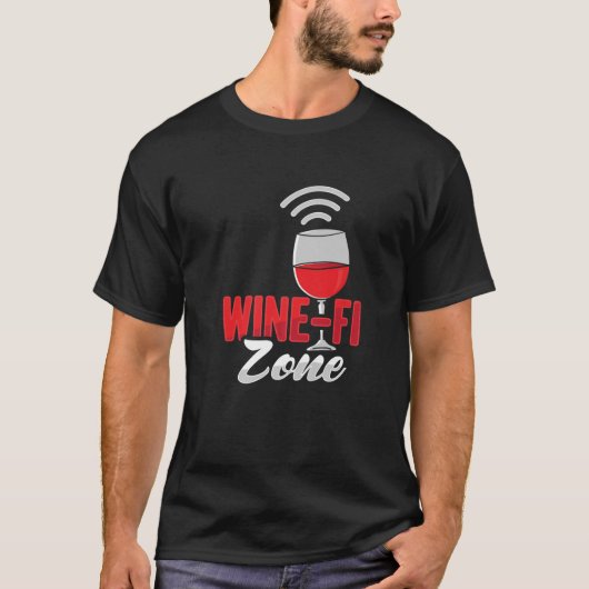 Wine Wifi Design For A Red Wine Lover Tシャツ (正面)