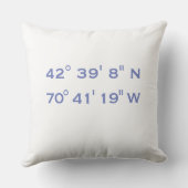 Wingaersheek Beach Longitude/Latitude Throw Pillow クッション (裏面)