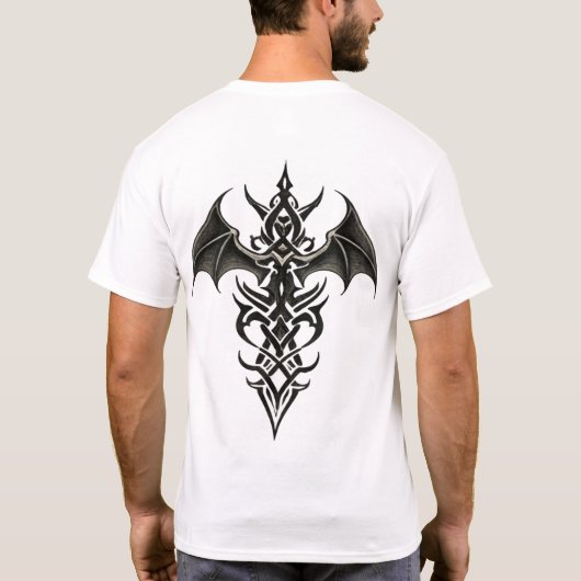 Winged Tribal Dagger Crest Tシャツ (裏面)
