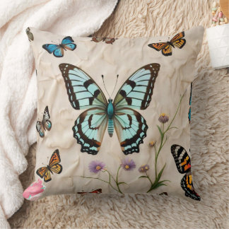 "Wings of Elegance" クッション