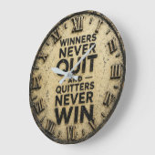 Winners Never Quit Motivational Office Decor Gift ラージ壁時計 (傾斜)