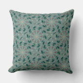 Winter Botanical Snowflake Throw Pillow クッション (正面)