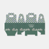 Winter Checkered "It Takes a Village" baby shower フェイバーボックス (折り畳みなし)