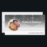 Winter Diamondの結婚写真誕生のお知らせ 案内状<br><div class="desc">この4x8サイズの可愛らしい写真の発表は、トレンディーとシックの両方である。滑らかな110lbのカバー鮮やかウェイト紙に印刷されている。再生量50%を含む。お客様の最も多くのフォーマル招待状とイベントの発表に最適。標準の来白い封筒が付いている。私たちは、このデザインに専念する全体のラインを私たちのザズル店で結婚は、招待状(5x7)、返品ラベル、郵送ラベル、封筒用シール、郵便切手、カップケーキを選ぶ、ウォーターボトルラッパー、ハーシーの1.55ozを含む。大きなバーラッパー、ハーシーのミニチュアバッグラッパー、電子レンジのポップコーンアドバイスラッパー、書き込み可能座席表、グッズバッグトッパー、FLATサンキューカード(4x5)、HAPPEDサンキューカード(4x5)、メッセージカード、メニューカード、ミントマッチブック、棒つきキャンデーカバー、ブックマーク、ビンゴカードマーカー、ビンゴカード呼び出しシート、書き込み可能カード(4x5)、など。</div>