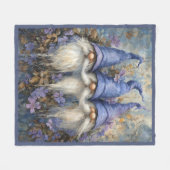 Winter Gnomes Purple Hats Flowers フリースブランケット (正面(横))