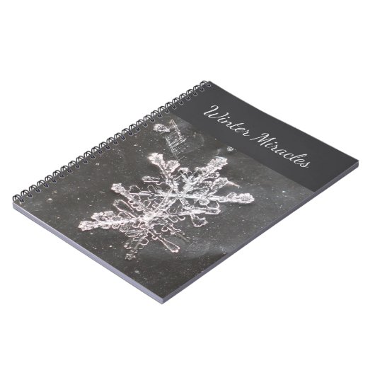 Winter Miracles Snowflake Photo Spiral Notebook ノートブック (左側)