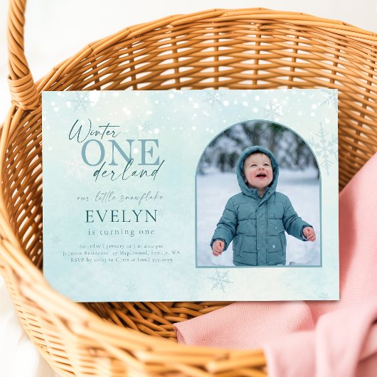 Winter ONEderland アーチフォトファーストバースデー 招待状