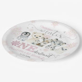 Winter Onederland Arctic Animals Snow 1st Birthday ペーパープレート (アングル)