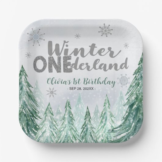 Winter Onederland First Birthday Snowflakes Forest ペーパープレート (正面)