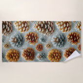 Winter Pinecones Harmony ビーチタオル (正面)