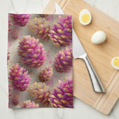 Winter Pink Pine Cones with Golden Accents キッチンタオル (四つ折り)