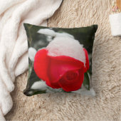 Winter Rose Throw Pillow クッション (ブランケット)