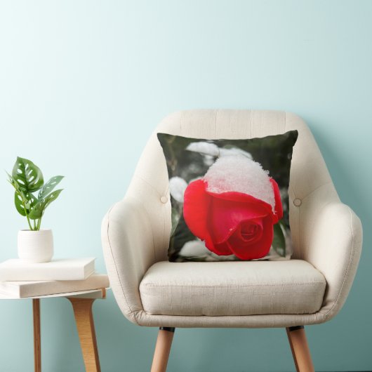 Winter Rose Throw Pillow クッション (椅子)