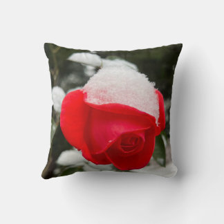 Winter Rose Throw Pillow クッション