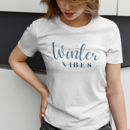 Winter Vibesスノーボールとスノーフレーク Tシャツ