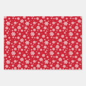 Winter White Snowflakes on green red and blue ラッピングペーパーシート (正面2)