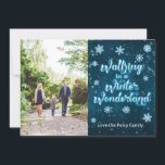 Winter Wonderland – フォトクリスマスカード<br><div class="desc">歩くイン冬ワンダーランド休日の写真カード</div>