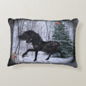 Winter Wonderland Friesian Horse 2 Pillow アクセントクッション (裏面)
