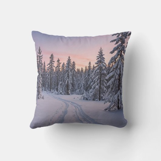 Winter Wonderland Sunset Throw Pillow クッション (裏面)
