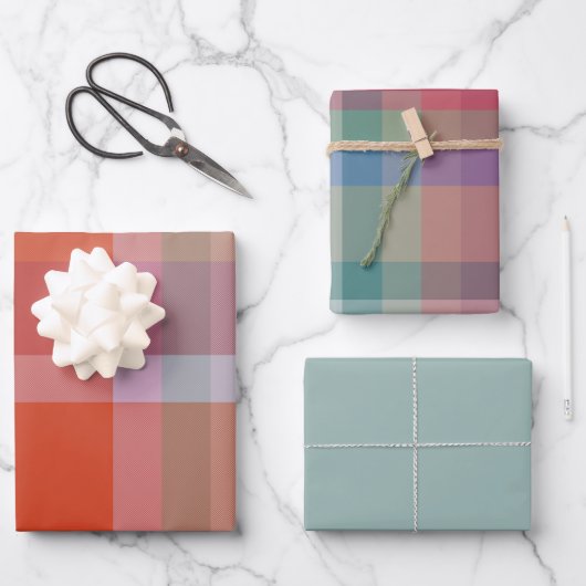 Winterberry Wrapping Paper Flat Sheet Set of 3 ラッピングペーパーシート (正面)