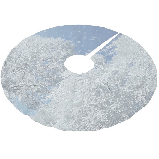 Winterlandschaft Schnee Eis Baum Schneeflocken ブラッシュドポリエステルツリースカート (アングル)