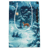 Winterlicher Pixelwald – Verschneite Waldszene ミディアムペーパーバッグ (正面)