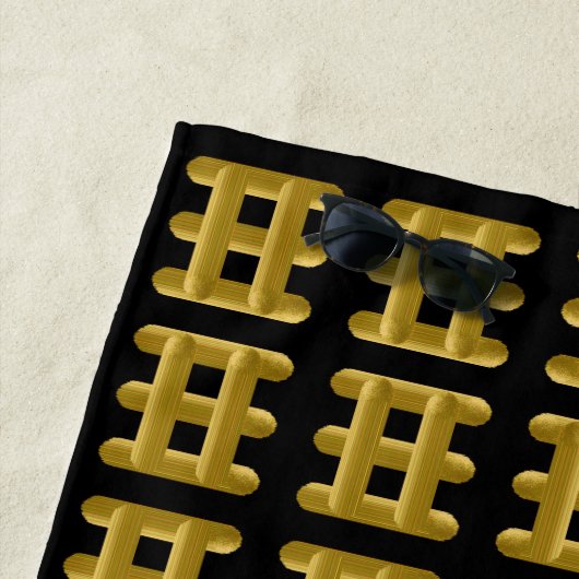 Wired Golden Cord Squared Pattern Gold On Black ビーチタオル (インサイチュ)
