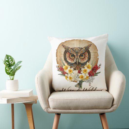 Wise and Wild Boho Owl Art クッション (椅子)