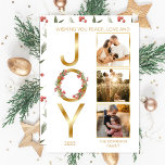 Wishing You Peace Love and Joy 3 Photo Christmas シーズンカード<br><div class="desc">Wishing You Peace,  Love and "Joy"クリスマスフェイクの休日ホイル金ゴールド調色のデザインは、右にあなたの選択の3枚の写真と離れ共に、"Joy"の"O"にリースを置いた。年と家族の名前を追加するだけで、デザインを完了できる。背中は休日の緑と果実の繰り返しパターンを備えている。フロントの背景は白。当店の実在金ゴールドフォイルでも利用可能。</div>