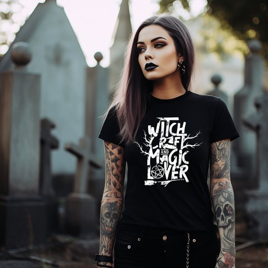 Witch Craft and Magic Lover Design Tシャツ