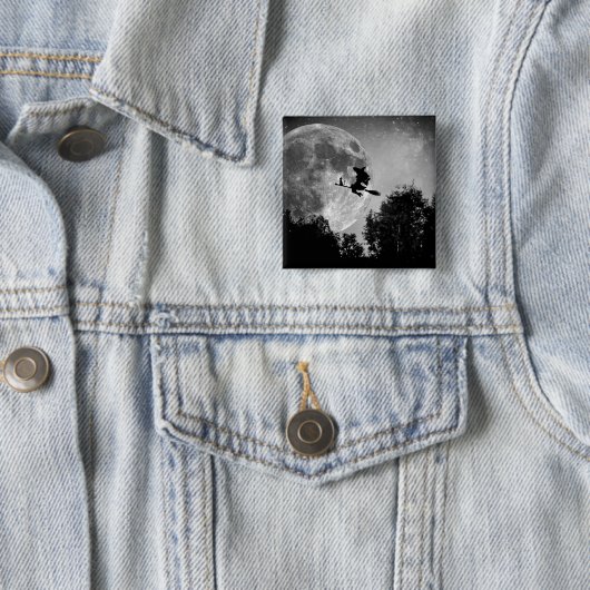 Witch flying on the broom with her cat 缶バッジ (インサイチュ)