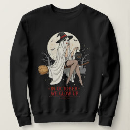 Witch Ghost Halloween Design – In October We Glow  スウェットシャツ