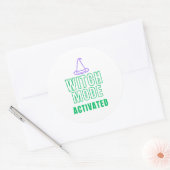 WITCH MODE ACTIVATED – Neon Glow Sticker ラウンドシール (封筒)