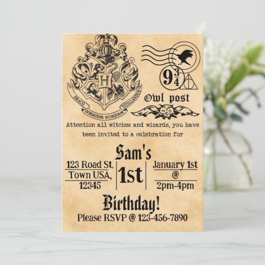 Witches and Wizards Birthday Invitation 招待状 (スタンド正面)
