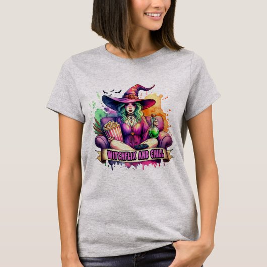 "Witchflix and Chill – Fun Witch Design for Hallow Tシャツ (正面)