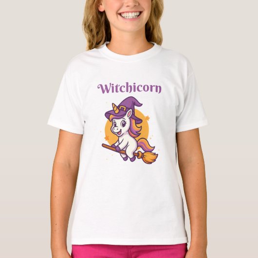 Witchicorn - Funny cute spooky Halloween Tシャツ (正面)