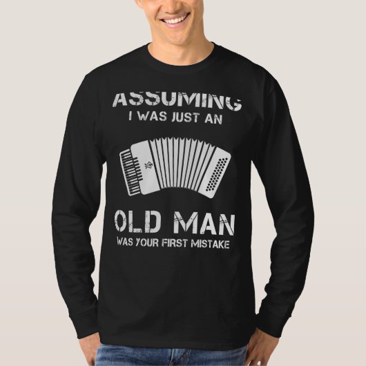 Witty AccordionスローガンTee：最初の間違い？エム Tシャツ (正面)