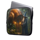 Wizard snail shell cottage enchanted neoprene lapt ラップトップスリーブ (正面左)