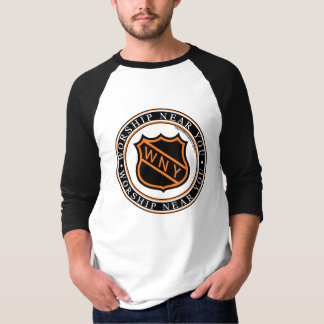 WNY礼拝近くのYou crest Tシャツ