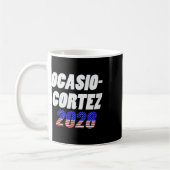 Woens Ocasio-cortez 2028 - Aoc For President V-ne コーヒーマグカップ (左)