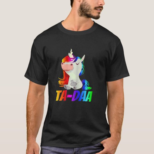 WOENS TA DAA中指レインボーユニコーン Tシャツ (正面)