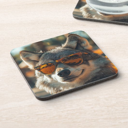 Wolf at the beach コースター (左側)