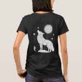 Wolf bei Nacht unter magischem Sternenhimmel Tシャツ (裏面)